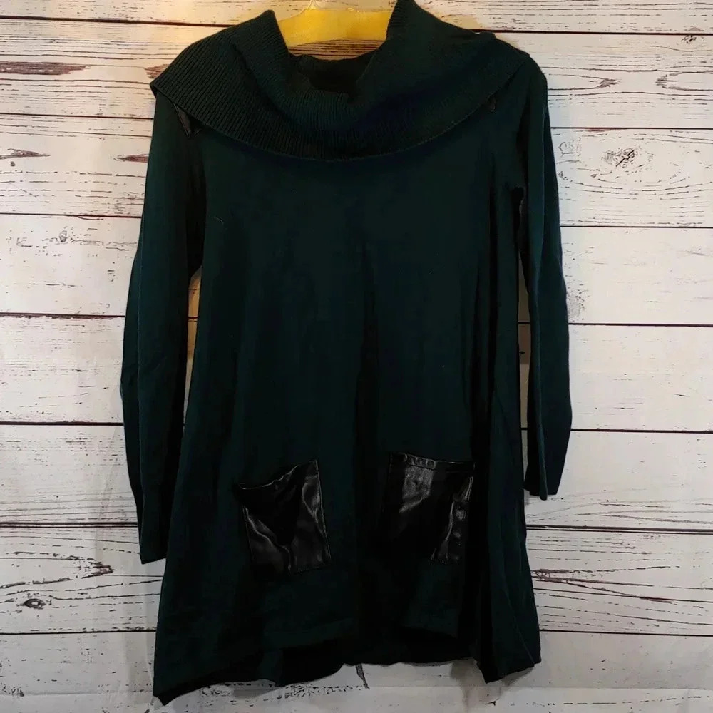 Women's tunic cowl neck sweater